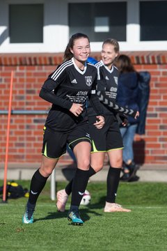 Bild 71 - Frauen TSV Vineta Audorg - SV Friesia 03 Riesum Lindholm : Ergebnis: 2:4